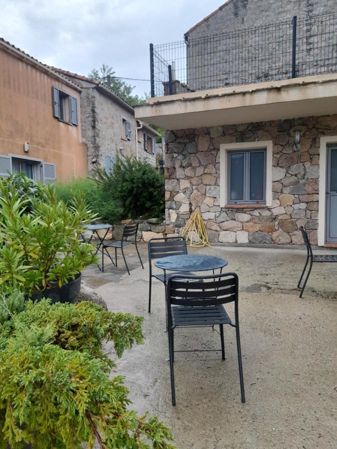 Chambres D'Hotes Villa Cardellini Aullene Exteriör bild